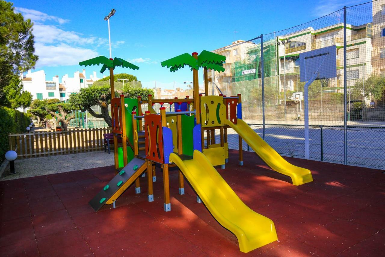 Galera Planet Costa Dorada Villa Cambrils Bagian luar foto